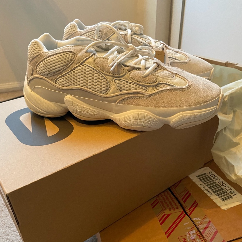 Yeezy 500 Bone White 2023 - BRAND NEW NEVER WORN OBO